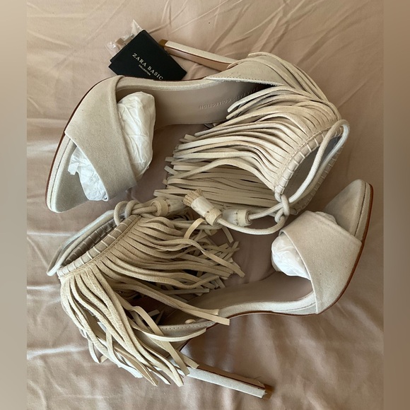 Zara Shoes - NWT Zara Fringed Heels